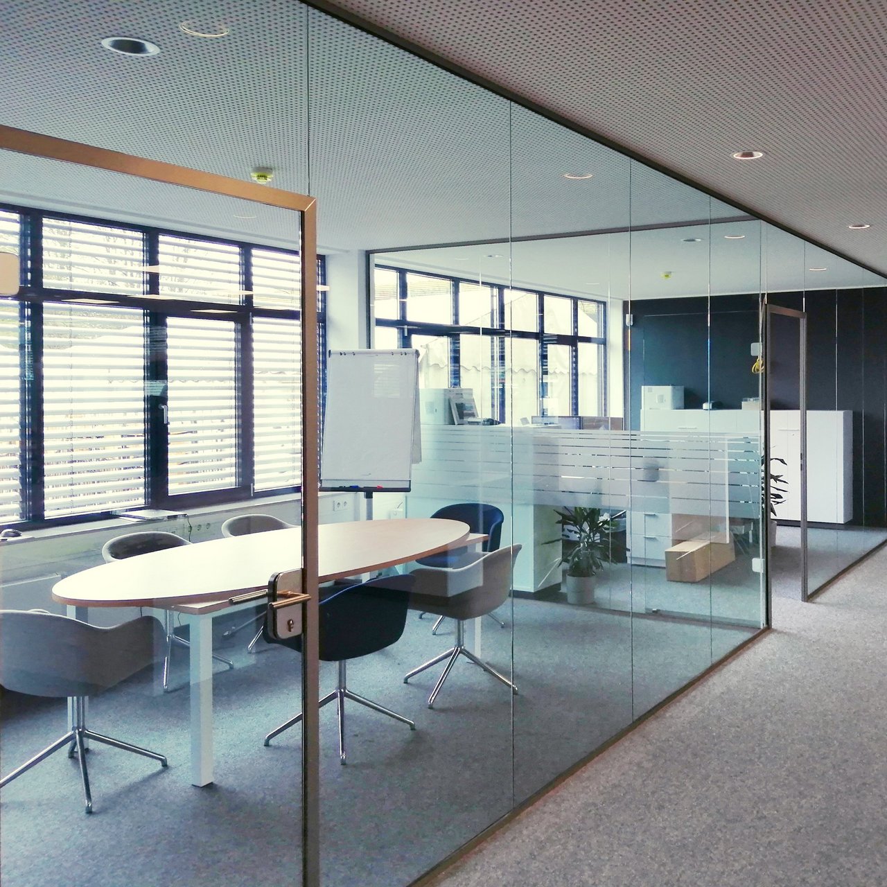 Glasstrennwände im Büro - Glaserei Gassewitz