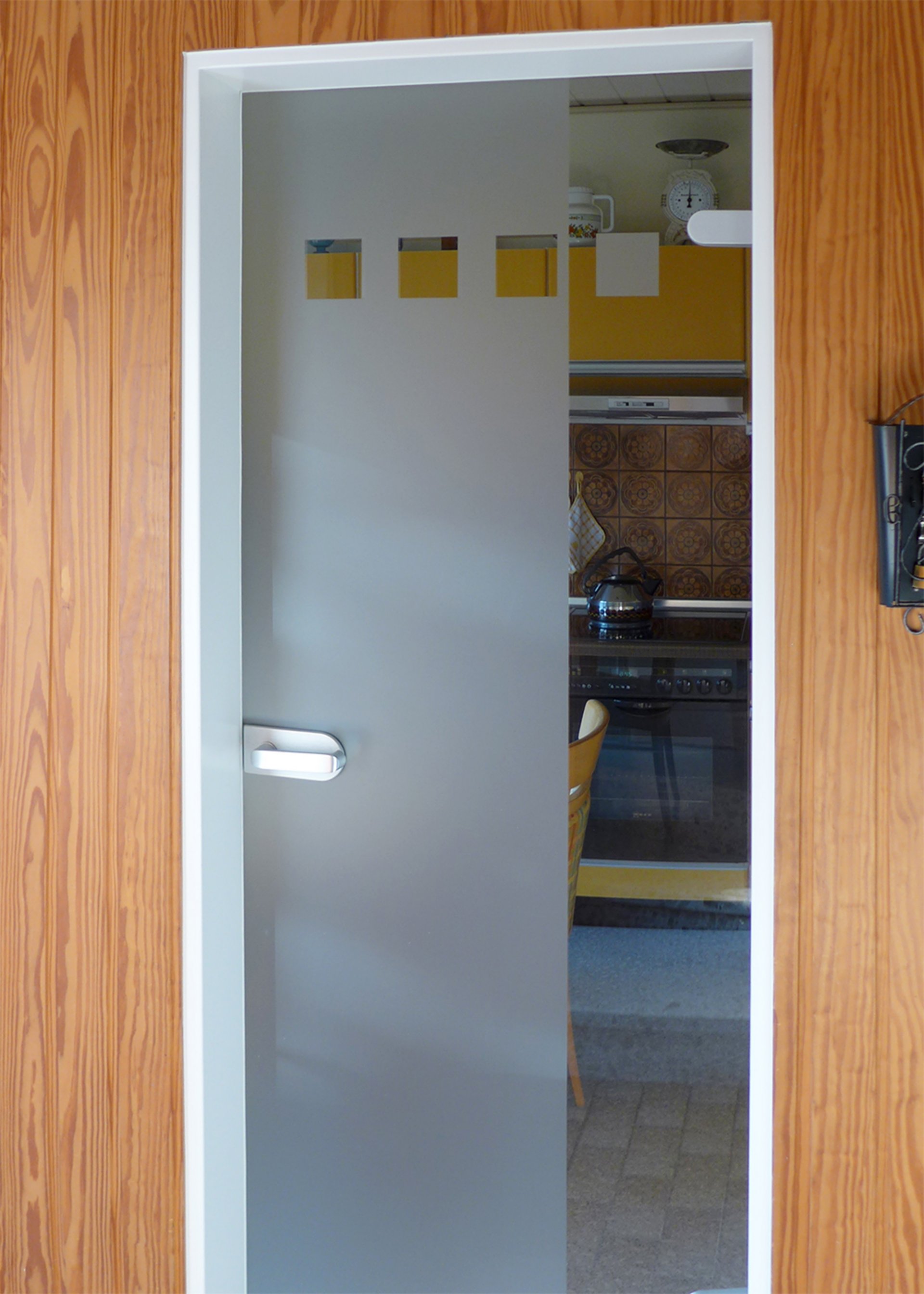 Glastür mit Sandstrahlung Cubus